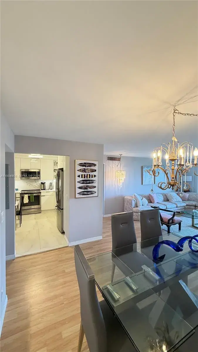 100 Bayview Dr # 306, Sunny Isles Beach FL 33160