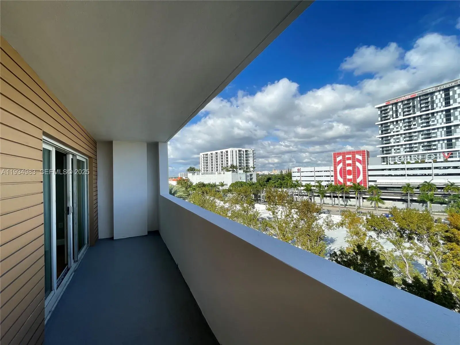 2740 SW 28th Ter # 702, Miami FL 33133