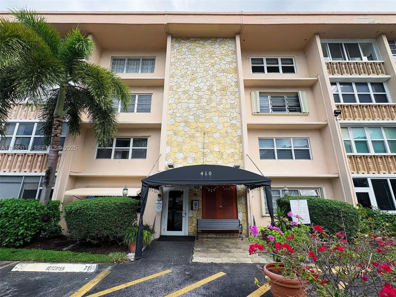 410 SE 2nd St # 406, Hallandale Beach FL 33009
