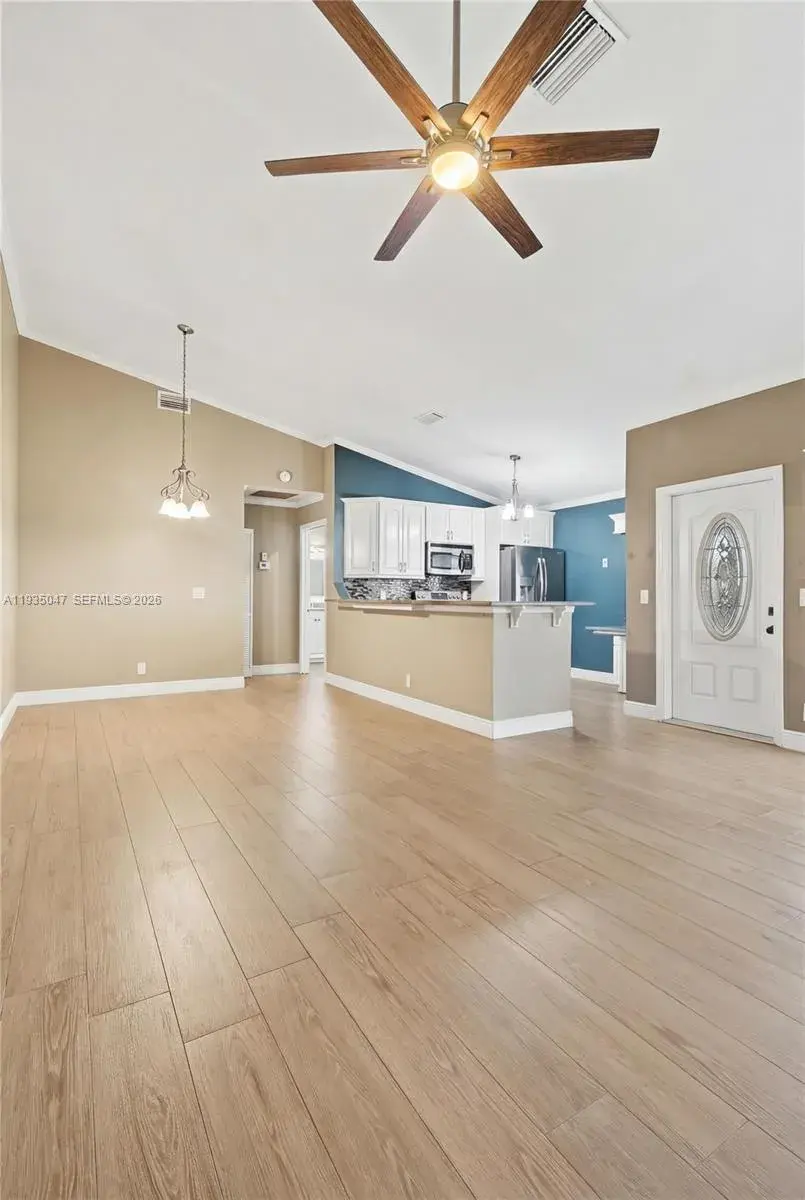 5694 Northpointe Ln, Boynton Beach FL 33437
