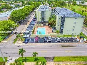 2 bedroom 2 bath Residential for sale at 1425 Arthur St # 101A, Hollywood FL 33020