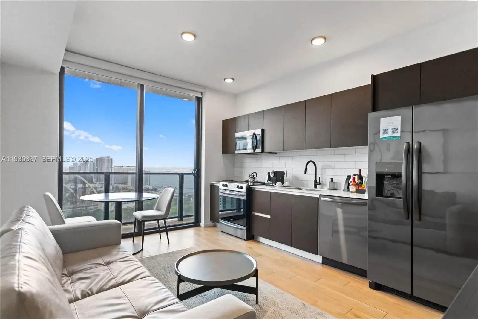 398 NE 5th St # 3102, Miami FL 33132