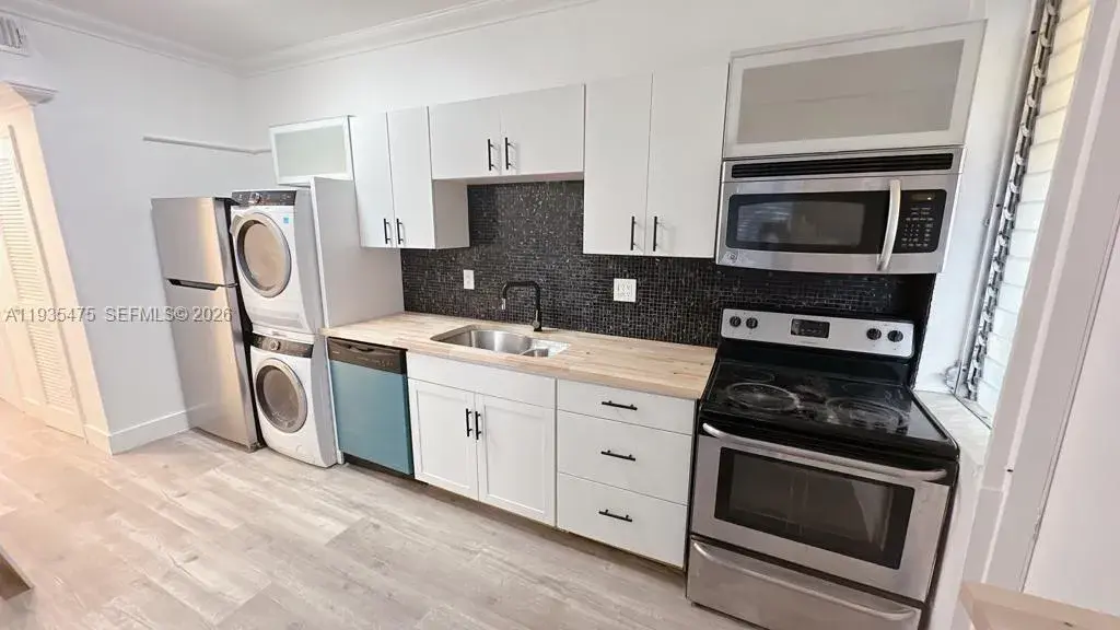 2 bedroom 2 bath Residential for sale at 635 12th St # 11, Miami Beach FL 33139