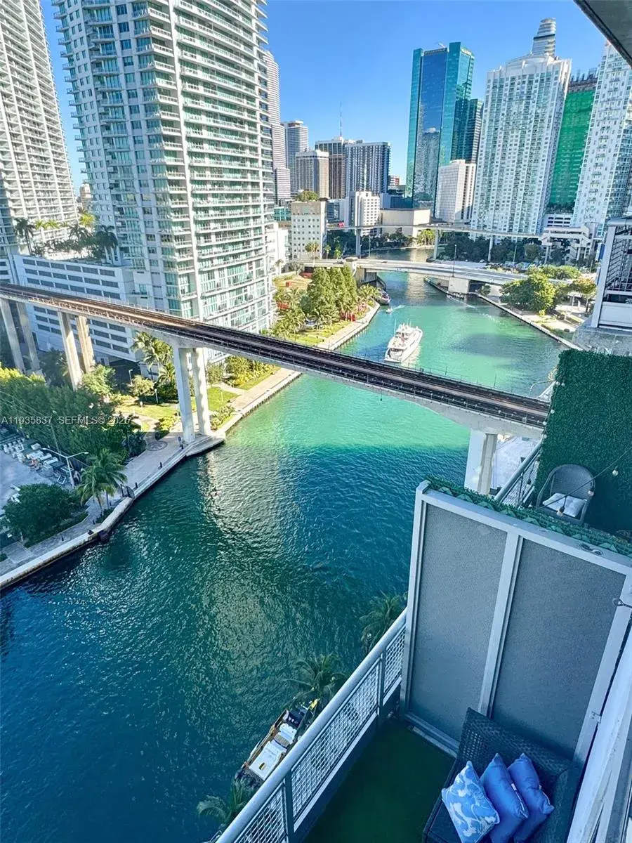 690 SW 1st Ct # 1709, Miami FL 33130