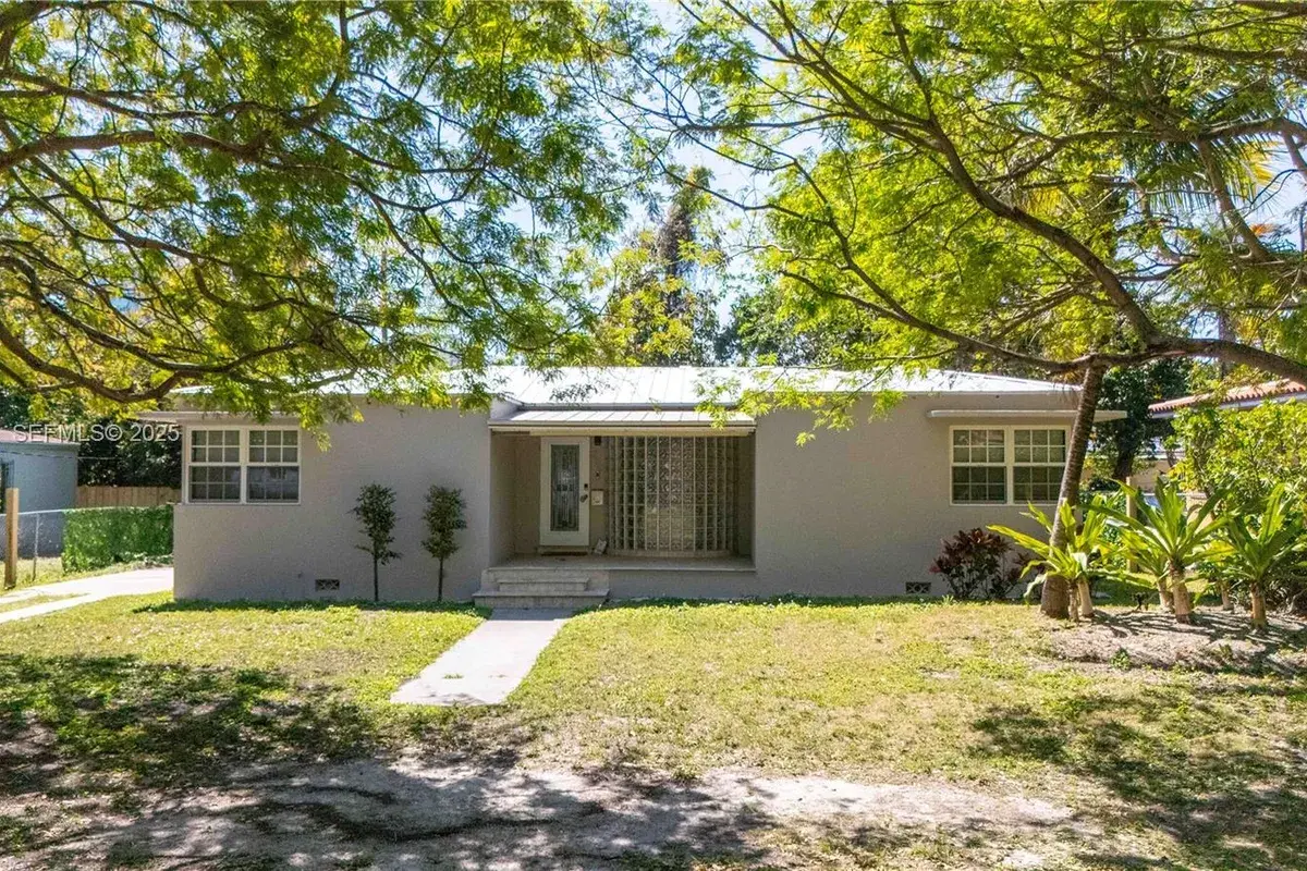 250 NE 48th St, Miami FL 33137