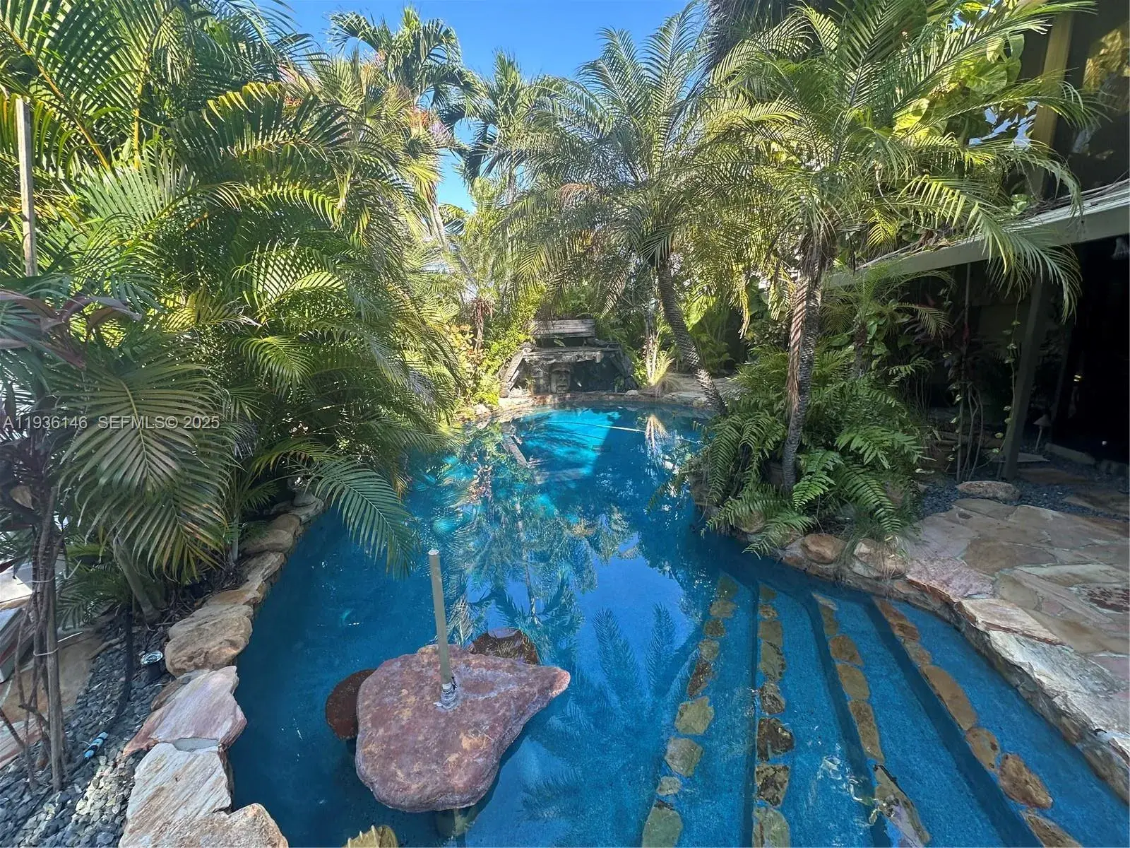4 bedroom 6 bath Residential for sale at 3117 NE 31st Ave, Lighthouse Point FL 33064