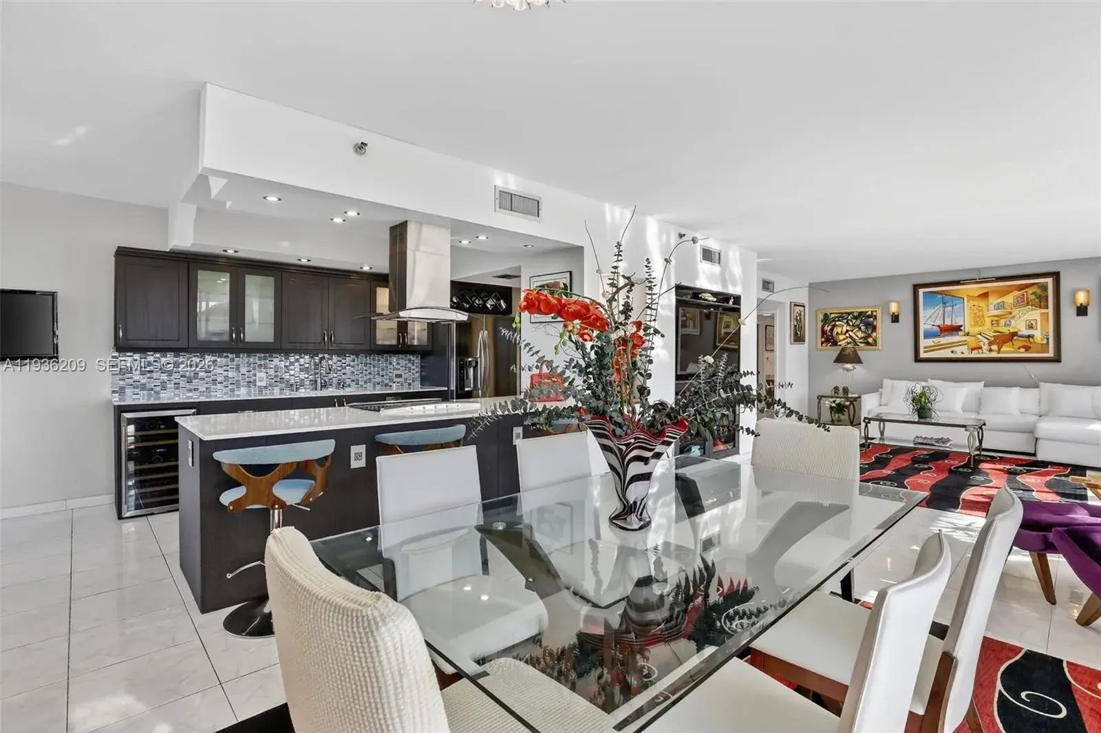 2 bedroom 2 bath Residential for sale at 20281 E Country Club Dr # 201, Aventura FL 33180