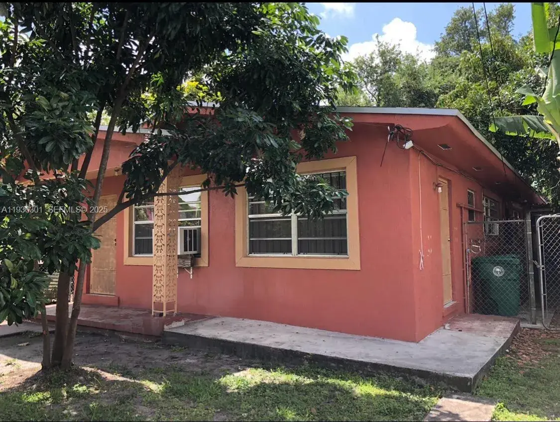 800 NW 57th St, Miami FL 33127