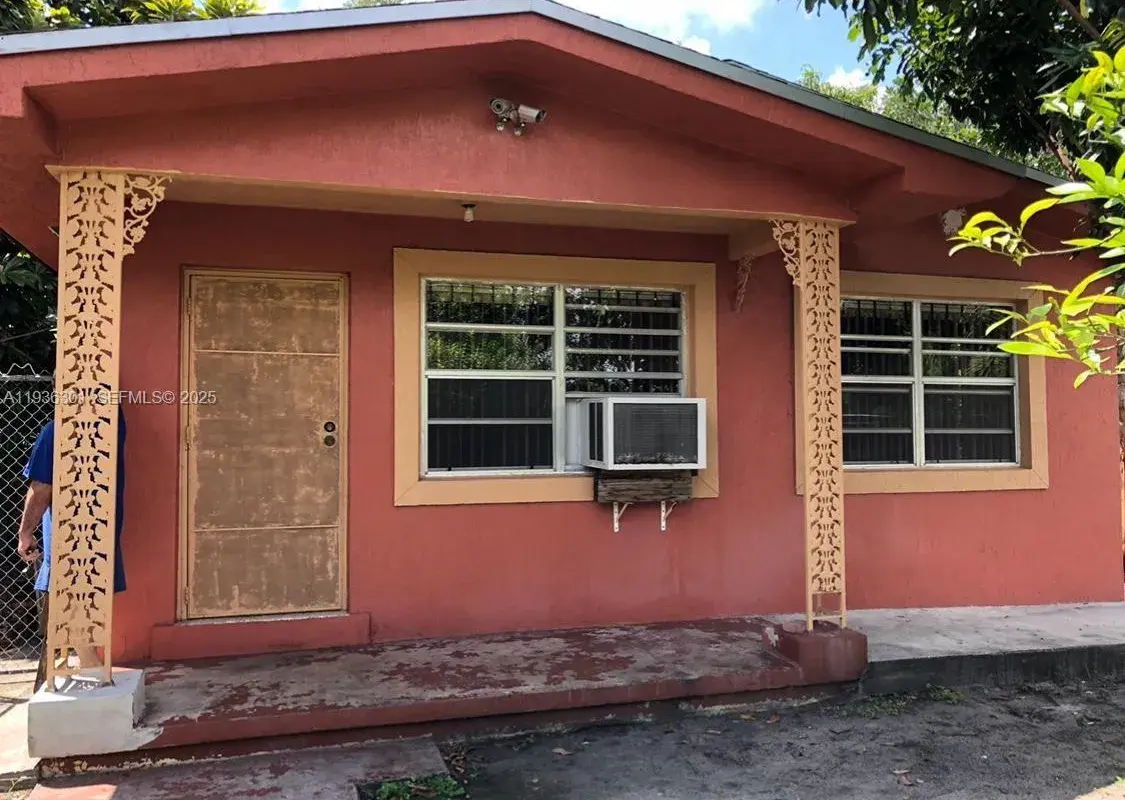 800 NW 57th St, Miami FL 33127