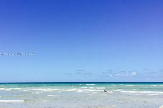 1 bedroom 1 bath Residential Lease for rent at 3801 S Ocean Dr, Hollywood FL 33019