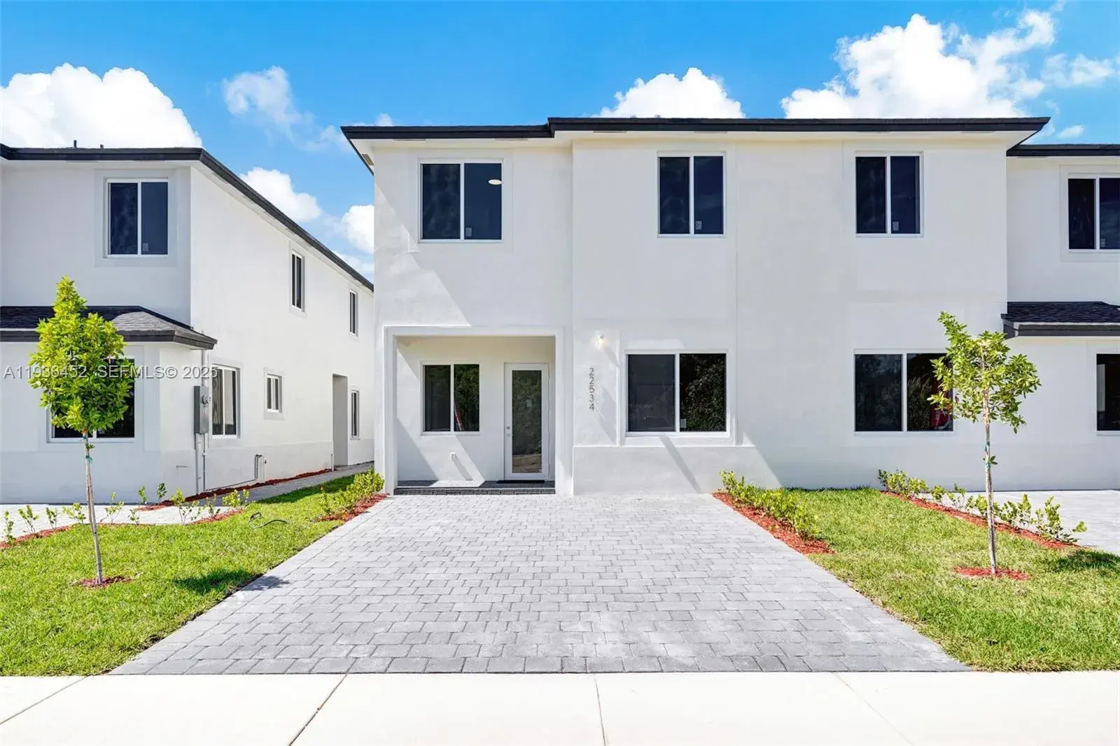 5 bedroom 4 bath Residential for sale at 22555 SW 125th Ave # 13A, Miami FL 33170