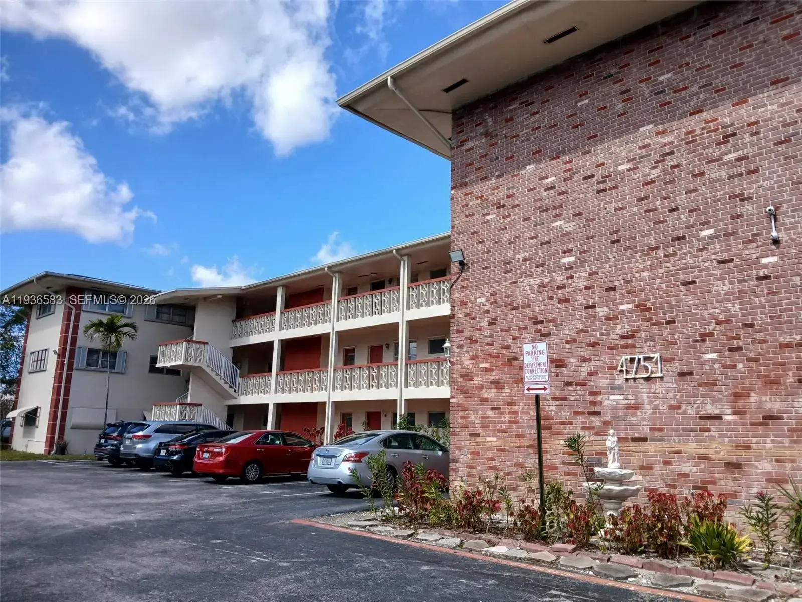 4751 NW 10th Ct # 310, Plantation FL 33313