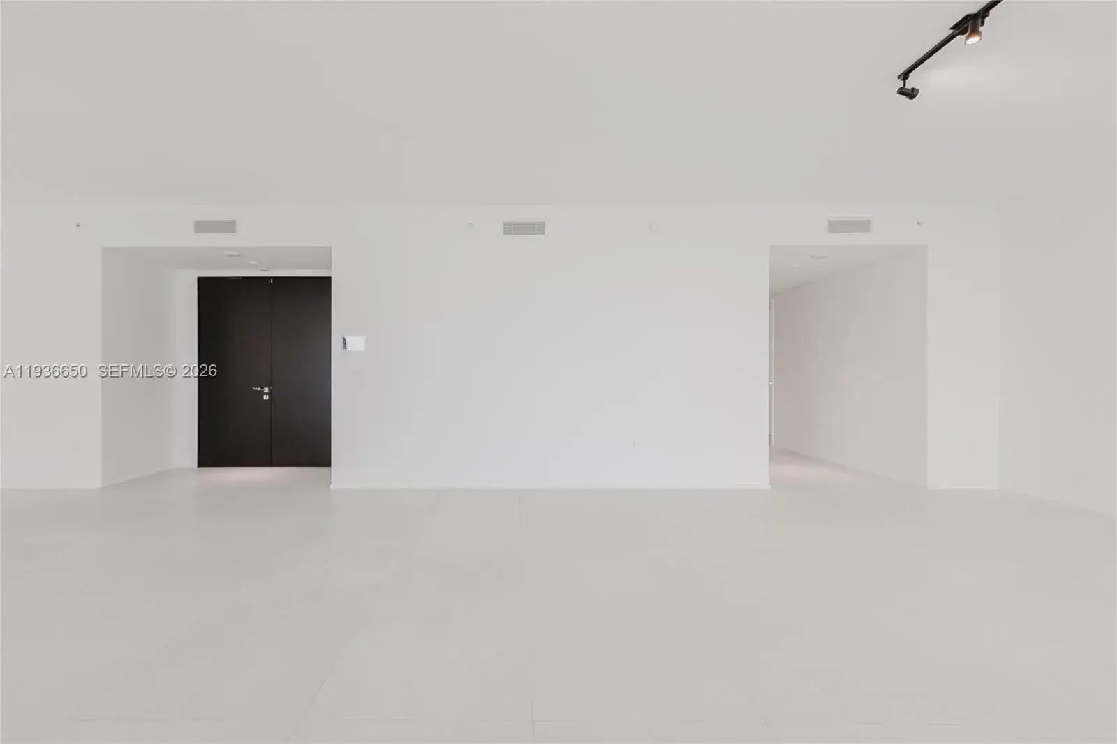 1000 Biscayne Blvd # 3802, Miami FL 33132