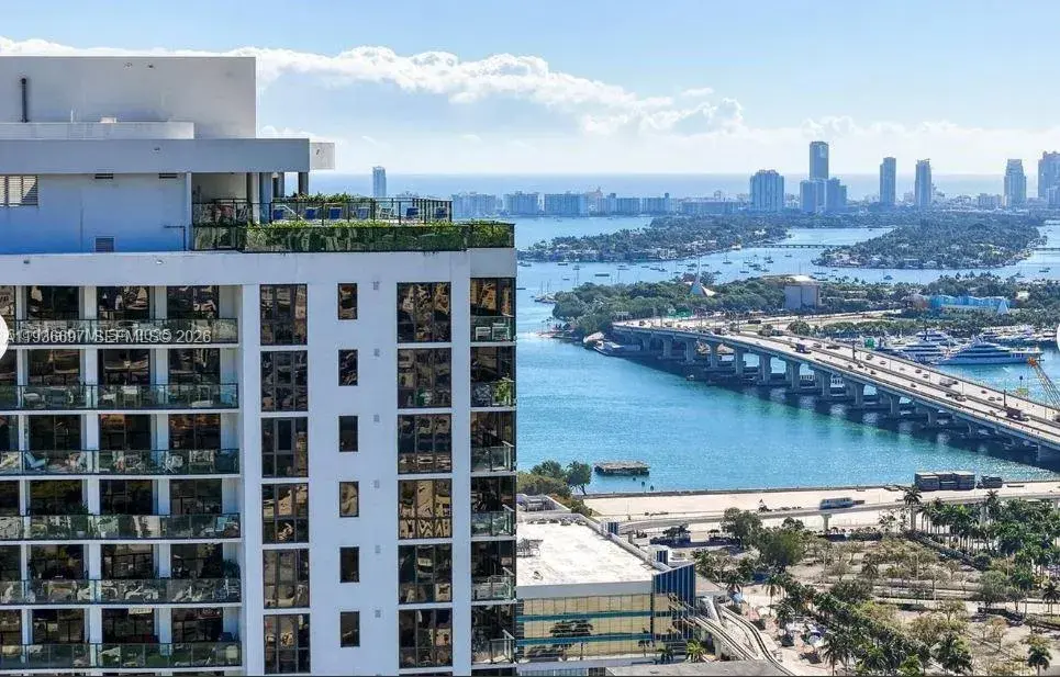 1 bedroom 1 bath Residential for sale at 1600 NE 1st Ave # 2811, Miami FL 33132
