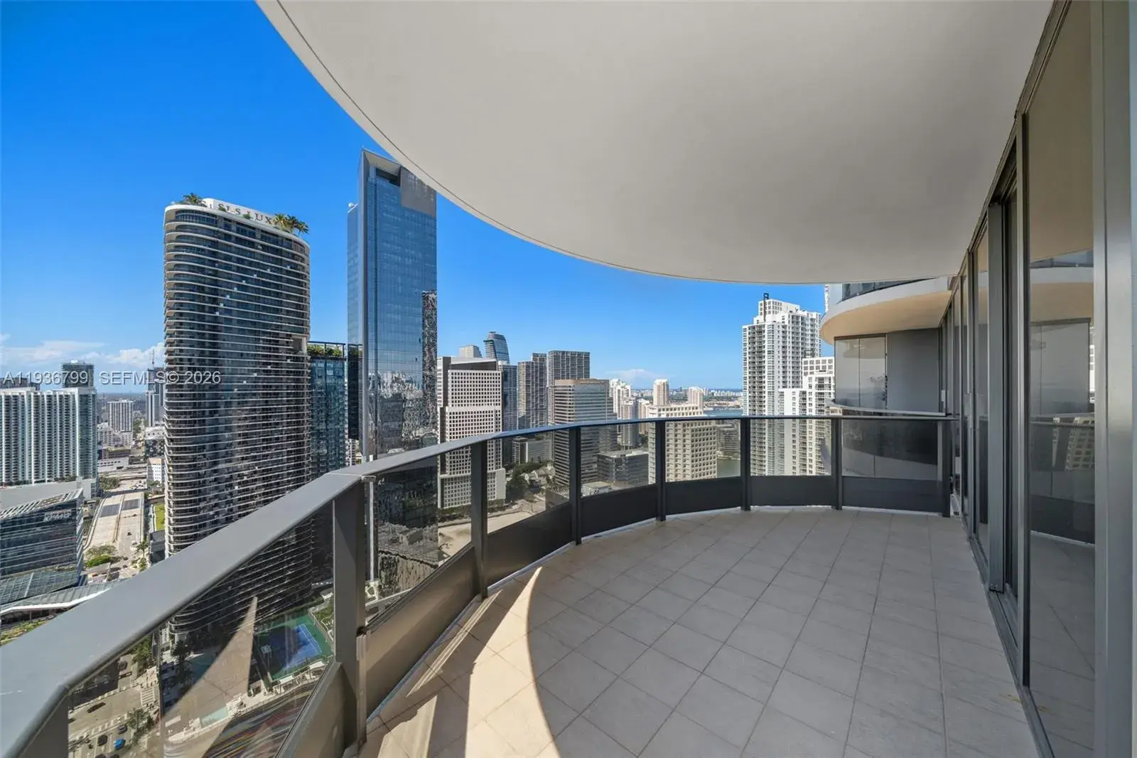 2 bedroom 2 bath Residential for sale at 1000 Brickell Plz # 4212, Miami FL 33131