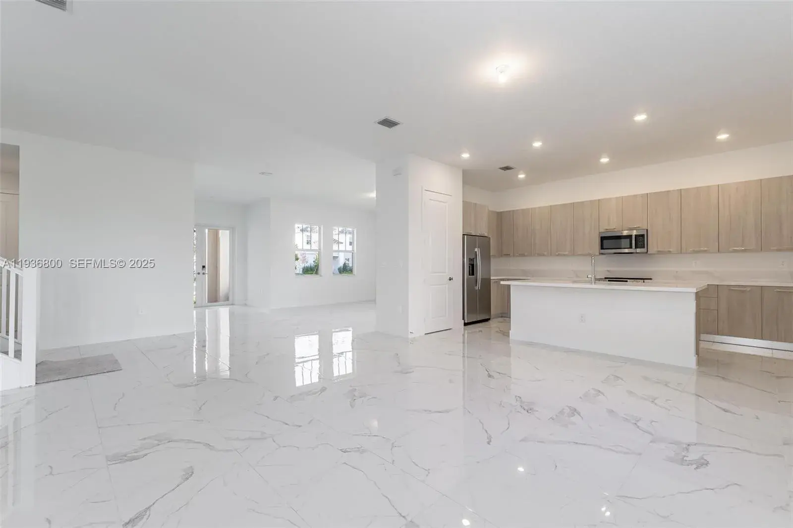 12289 SW 43rd St, Davie FL 33330