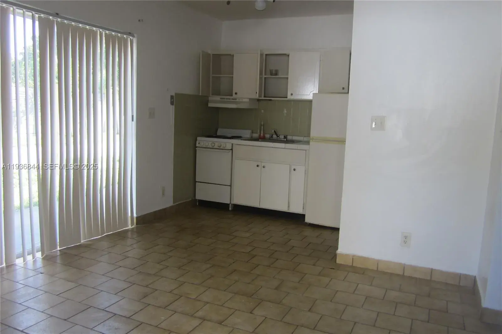 2019 Fletcher St # 6, Hollywood FL 33020