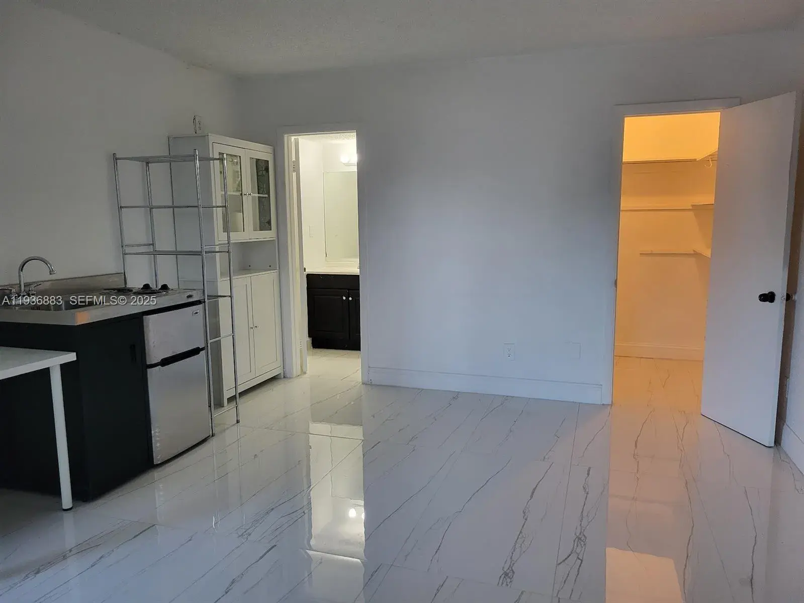 1300 NW 4th Ave # B, Fort Lauderdale FL 33311