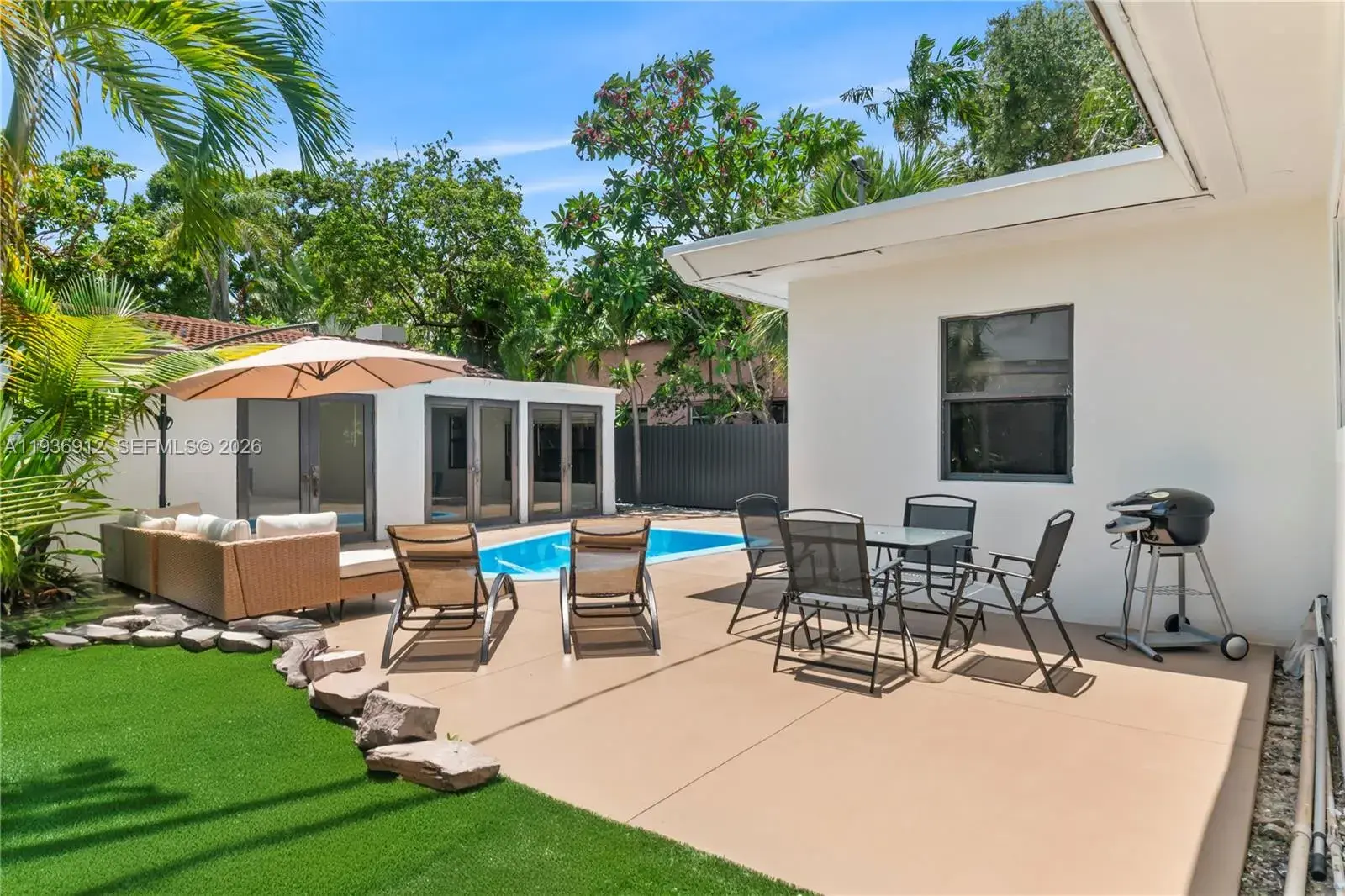 Residential Income for sale at 509 SE 19th St, Fort Lauderdale FL 33316