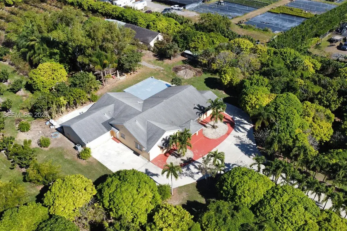 21295 SW 376th St, Homestead FL 33034