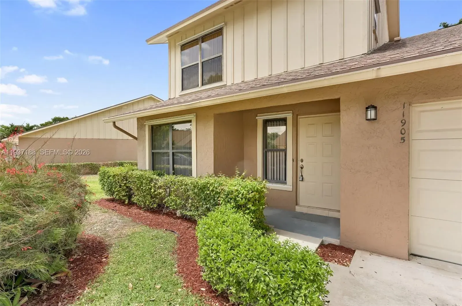 3 bedroom 2 bath Residential for sale at 11905 Donlin Dr, Wellington FL 33414