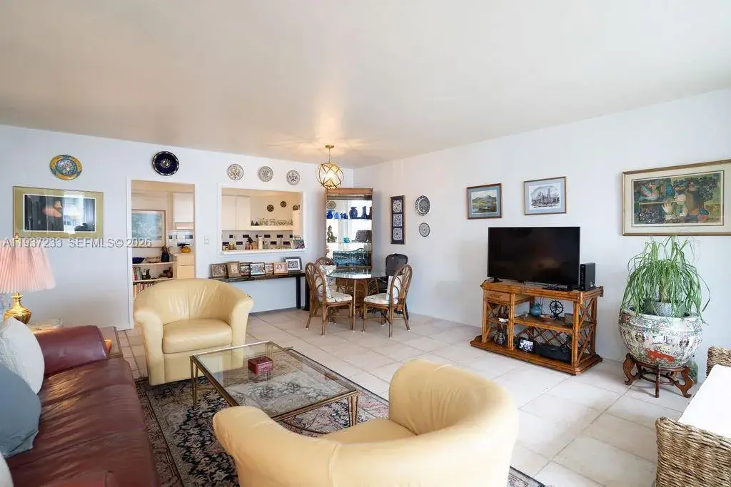 1408 Brickell Bay Dr # 706, Miami FL 33131