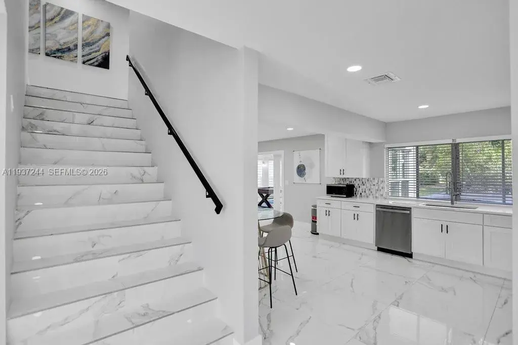 6 Little Harbor Way, Deerfield Beach FL 33441