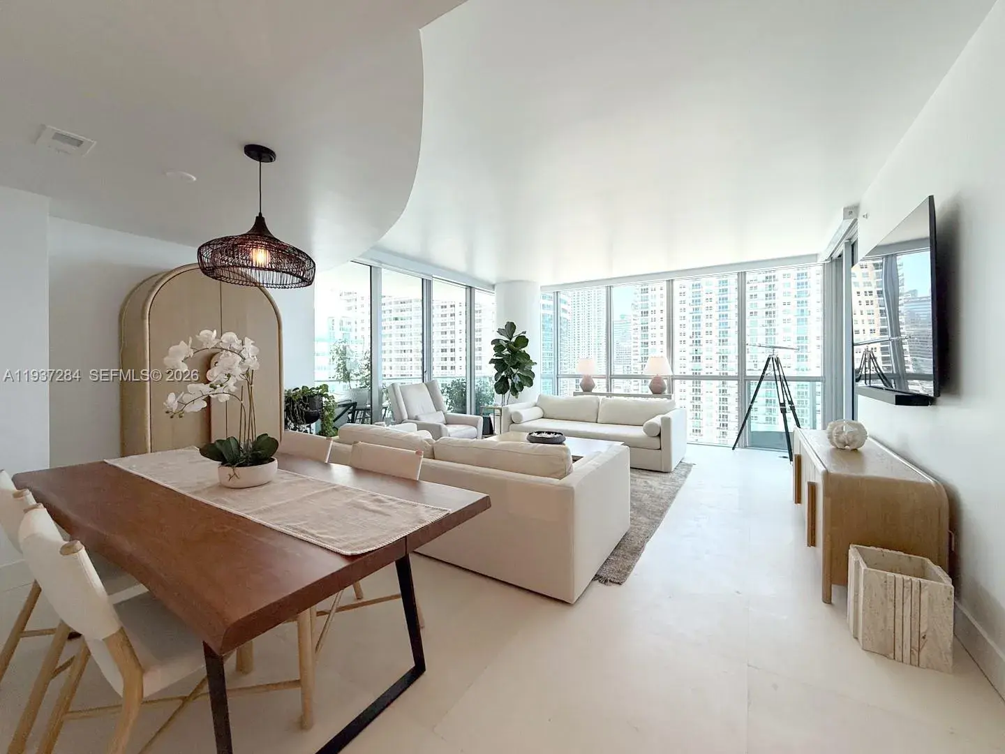 2 bedroom 2 bath Residential for sale at 1331 Brickell Bay Dr # 2002, Miami FL 33131