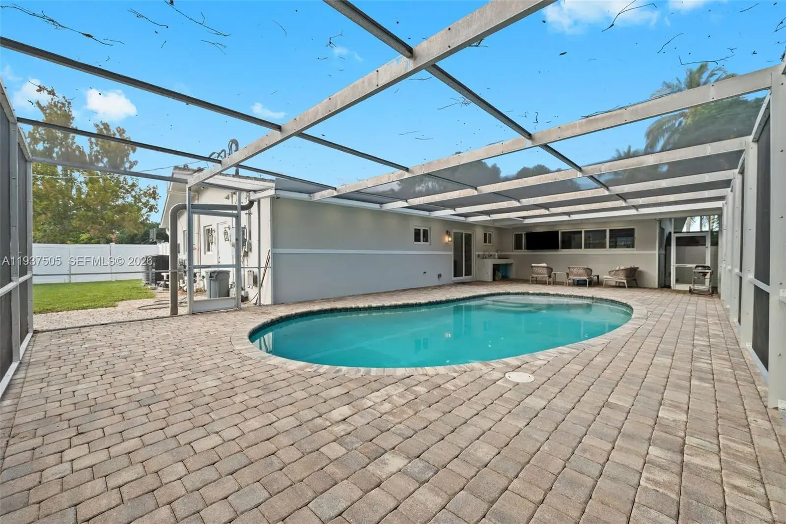 4 bedroom 4 bath Residential for sale at 400 SW 62nd Ave, Plantation FL 33317