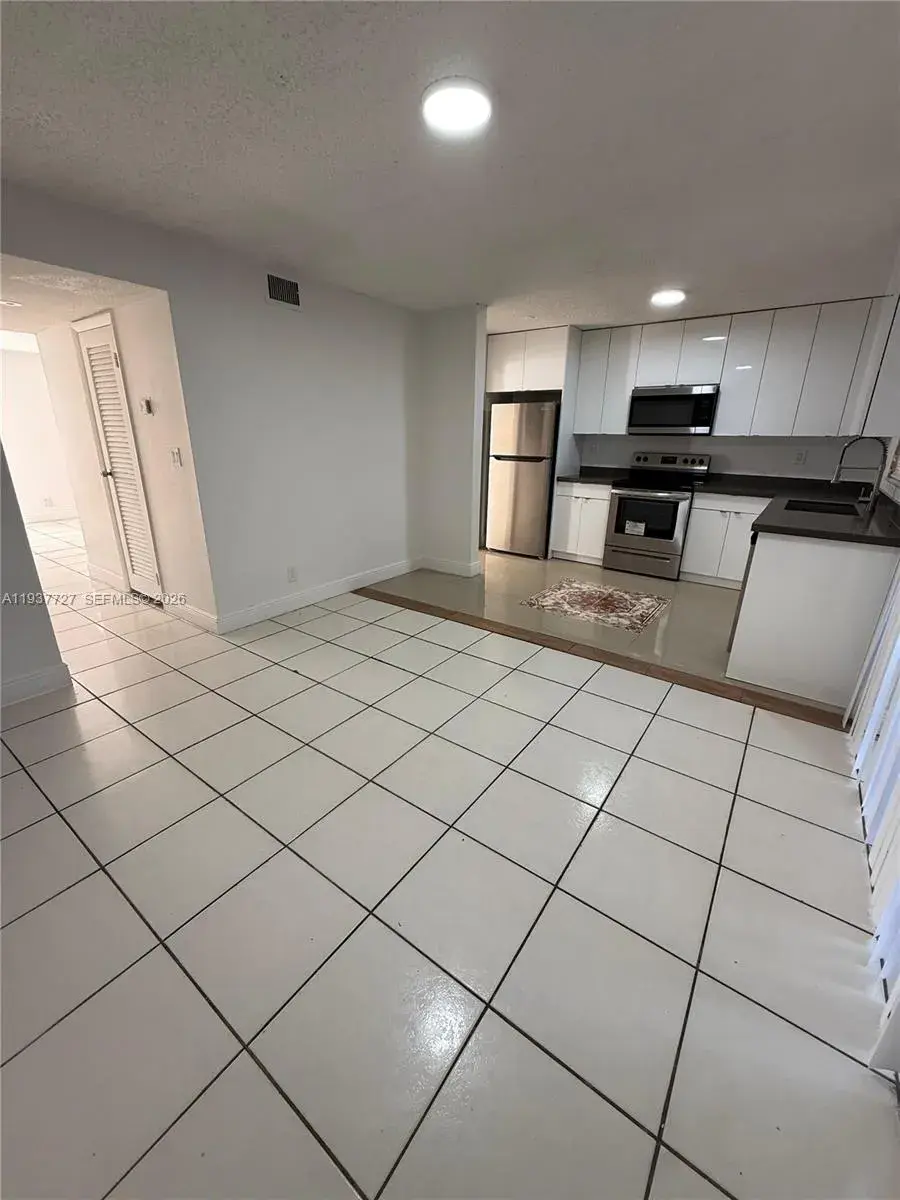 3 bedroom 2 bath Residential Lease for rent at 5817 Blueberry Ct # 92, Lauderhill FL 33313