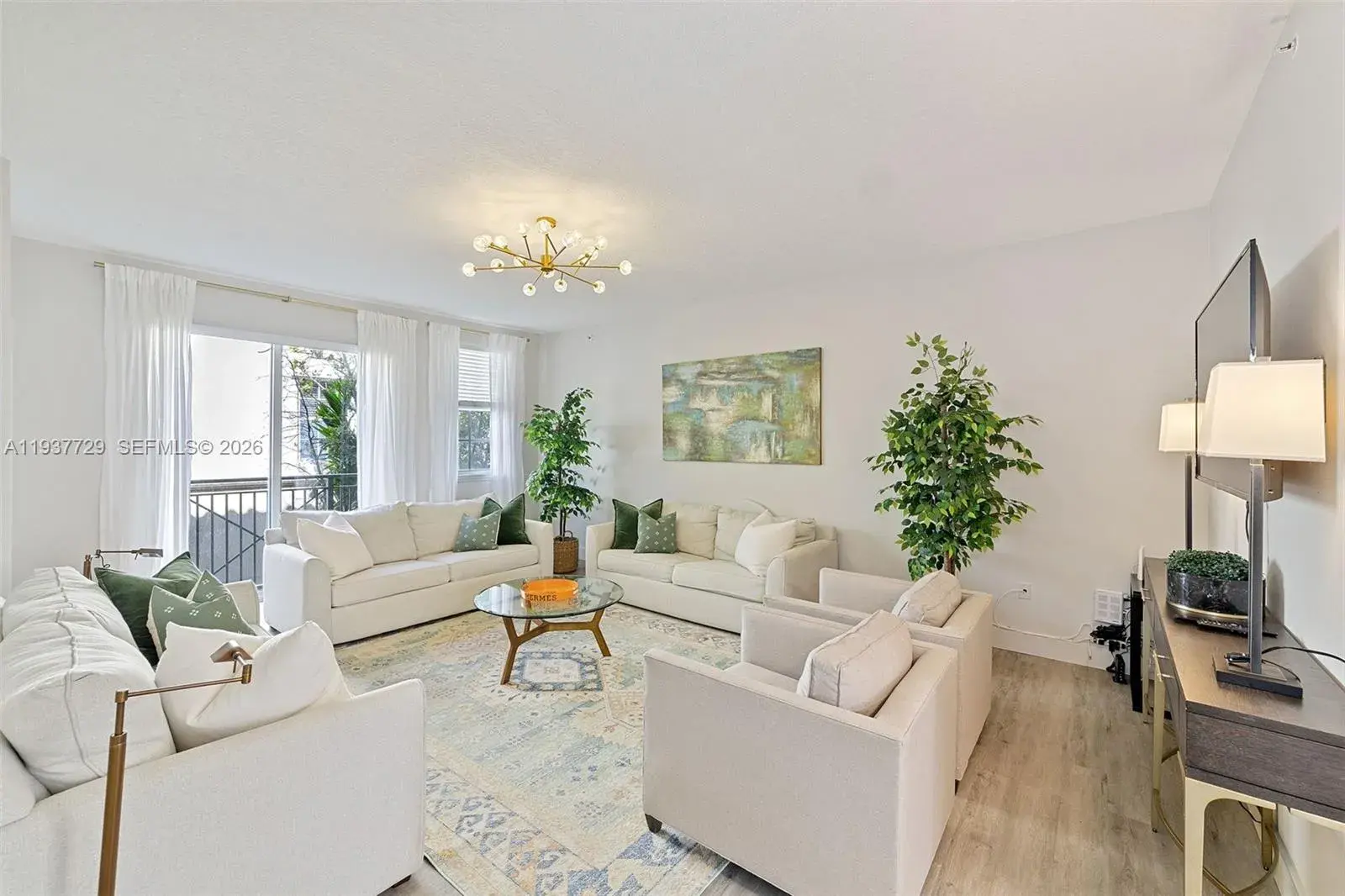 2067 S Ocean Dr, Hallandale Beach FL 33009