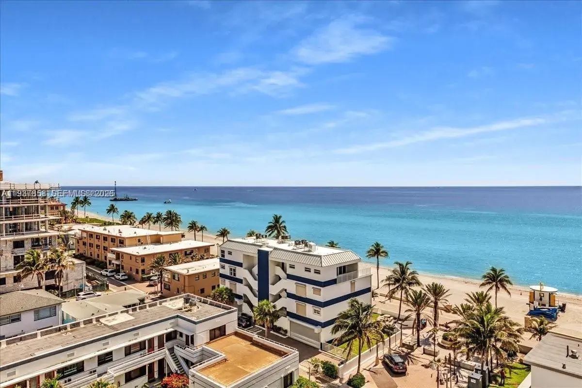 2 bedroom 2 bath Residential for sale at 3111 N Ocean Dr # 904, Hollywood FL 33019