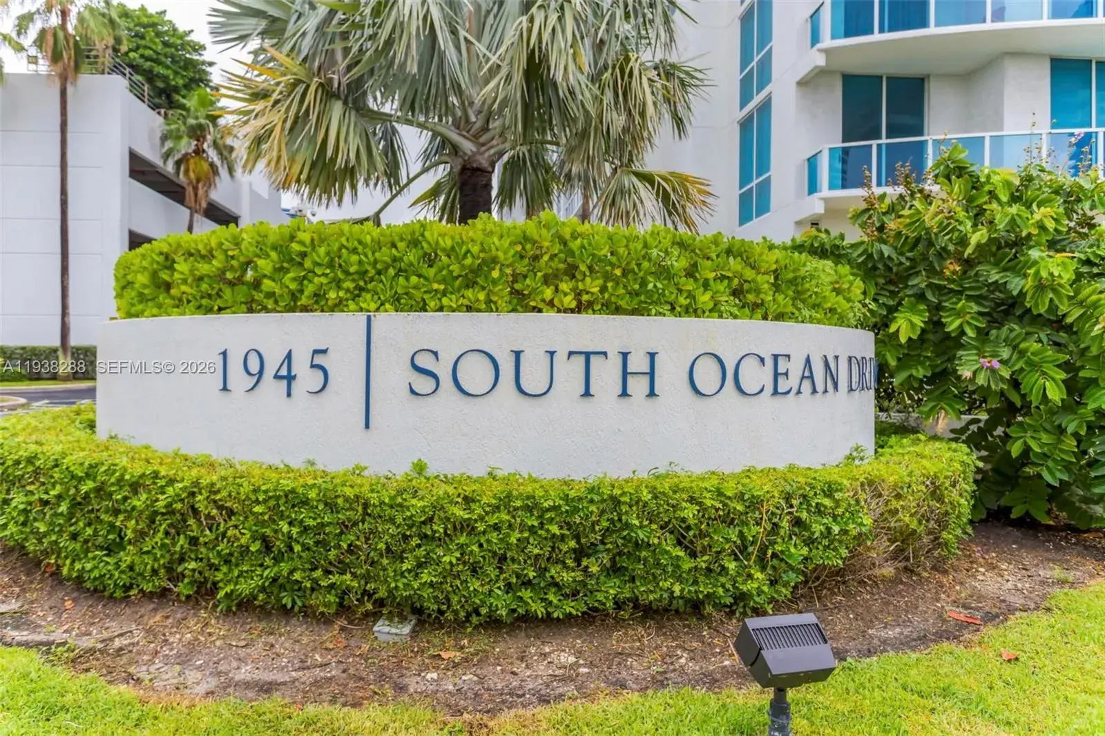 1 bedroom 1 bath Residential for sale at 1945 S Ocean Dr # 403, Hallandale Beach FL 33009