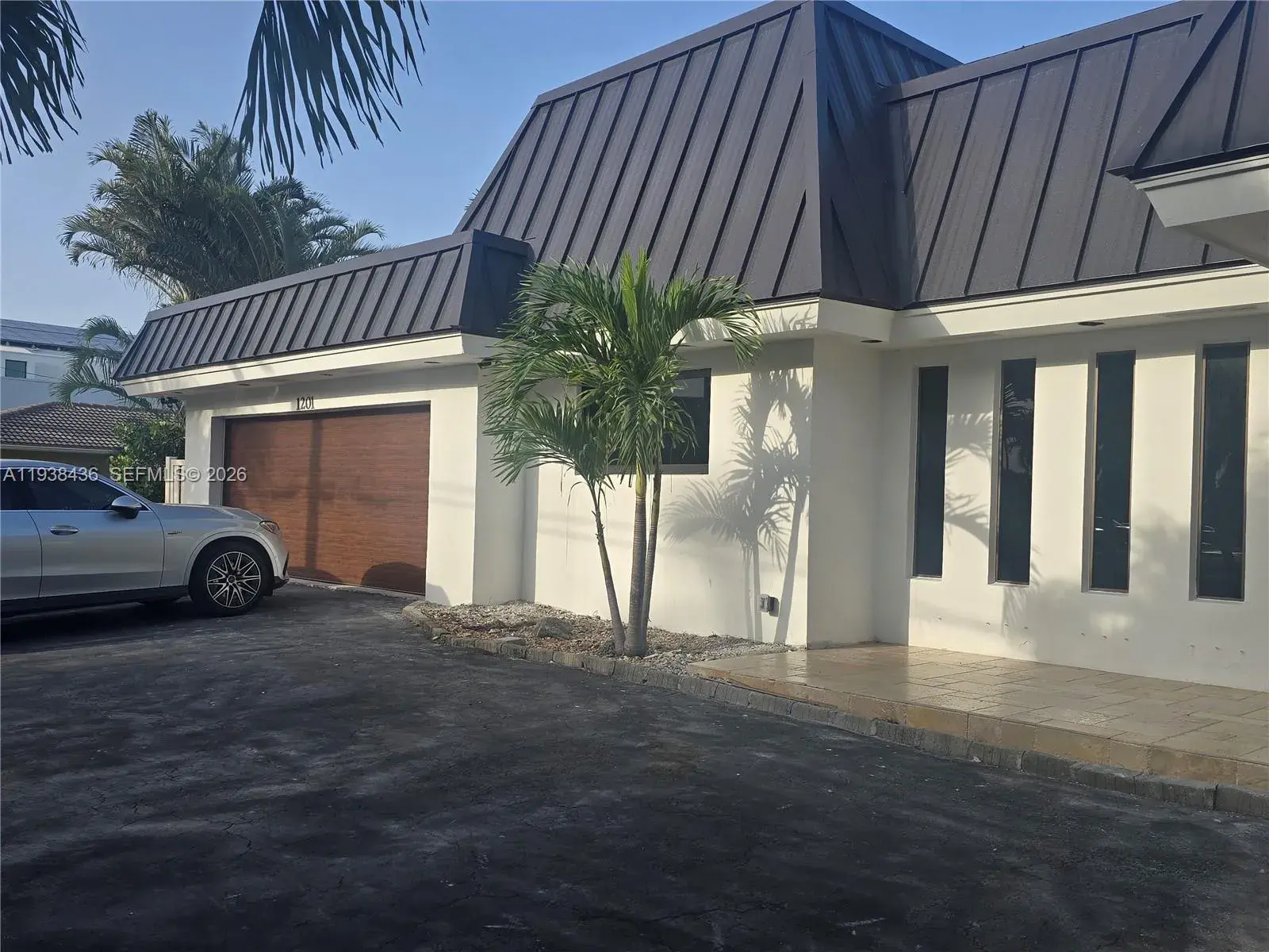 4 bedroom 4 bath Residential for sale at 1201 Diplomat Pkwy, Hollywood FL 33019