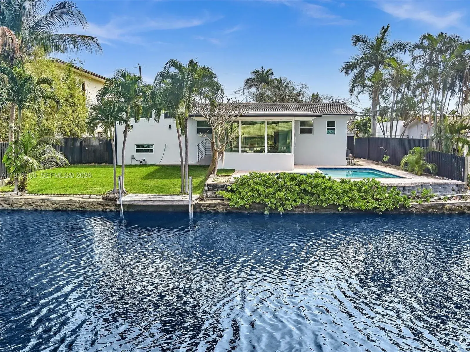 2141 NE 18th Ave, Wilton Manors FL 33305