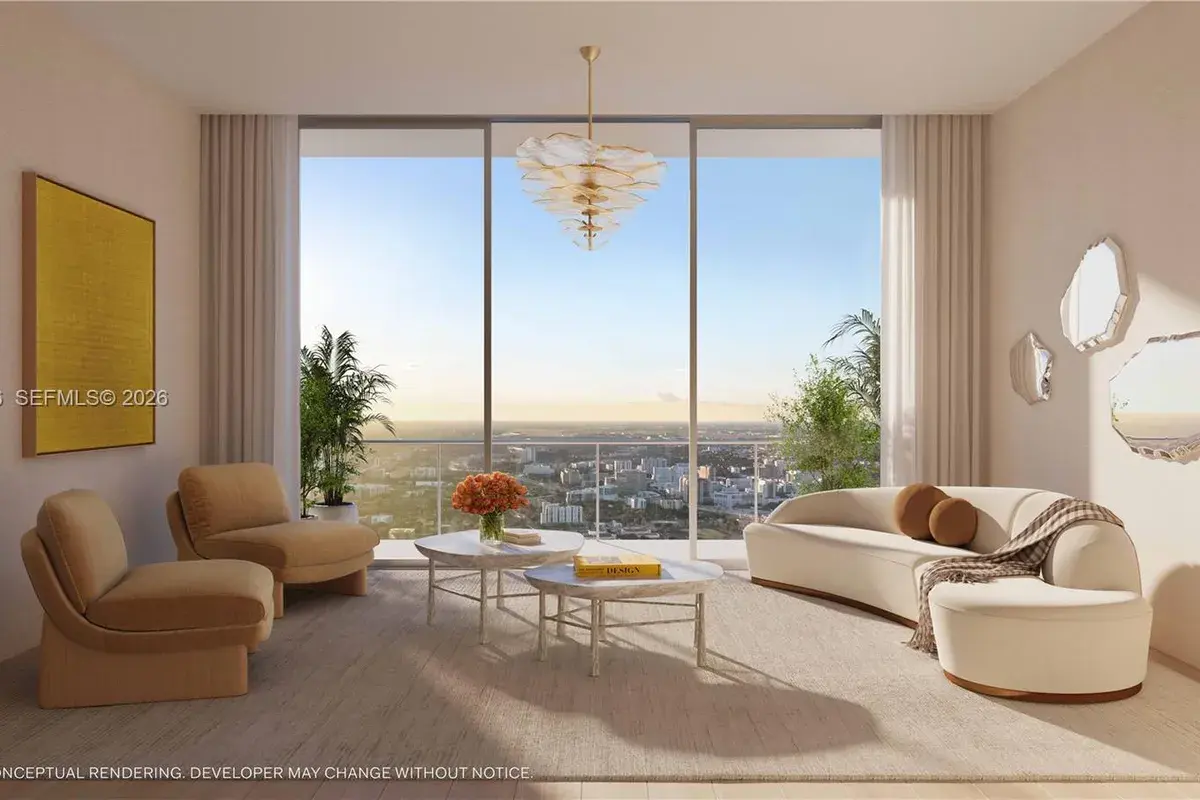 175 NE 10 Street # 44P, Miami FL 33132