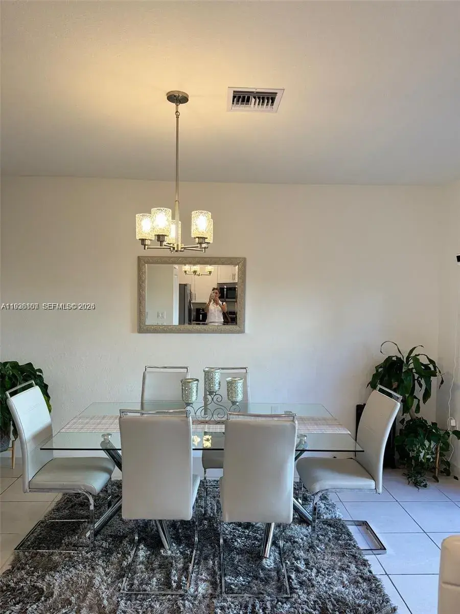 21441 NE 3rd Pl, Miami FL 33179