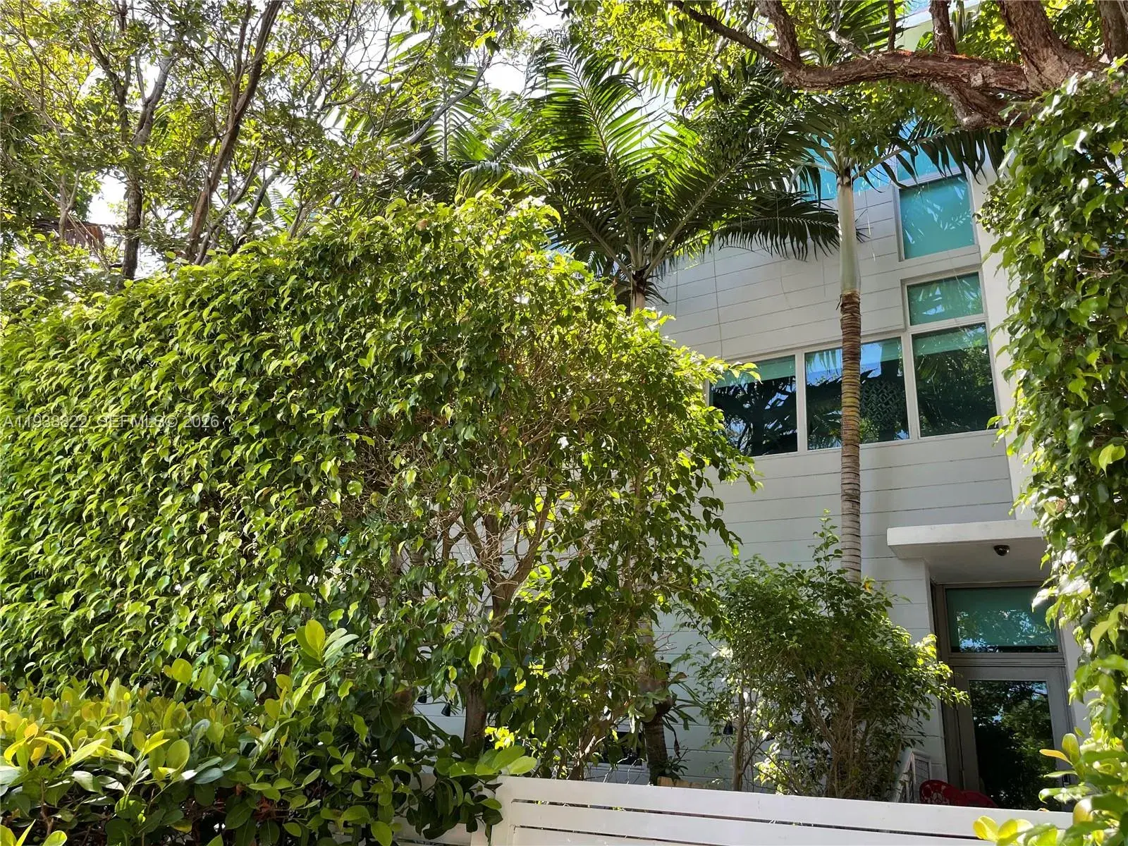 2 bedroom 2 bath Residential for sale at 734 Michigan Ave # 6, Miami Beach FL 33139