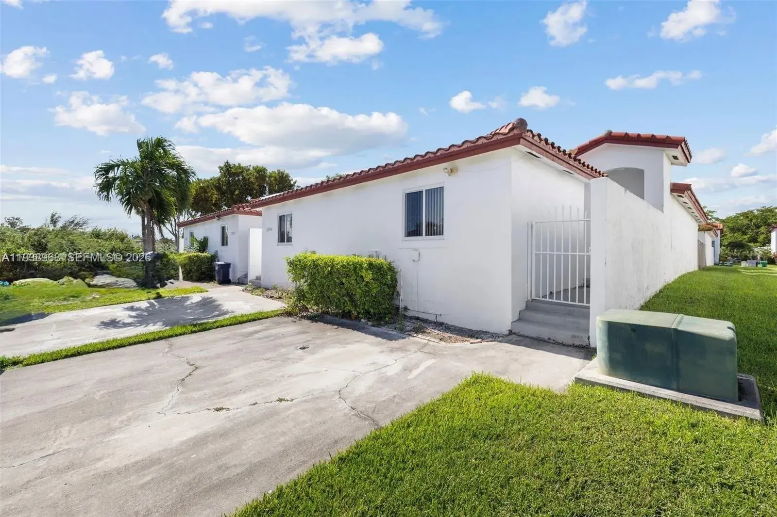 3 bedroom 2 bath Residential for sale at 20747 SW 81st Pl # 20747, Cutler Bay FL 33189