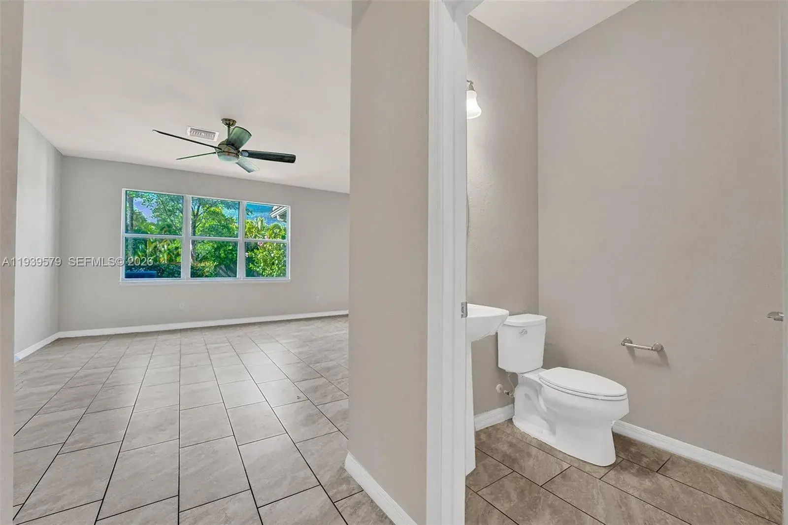4764 Eucalyptus Dr, Hollywood FL 33021