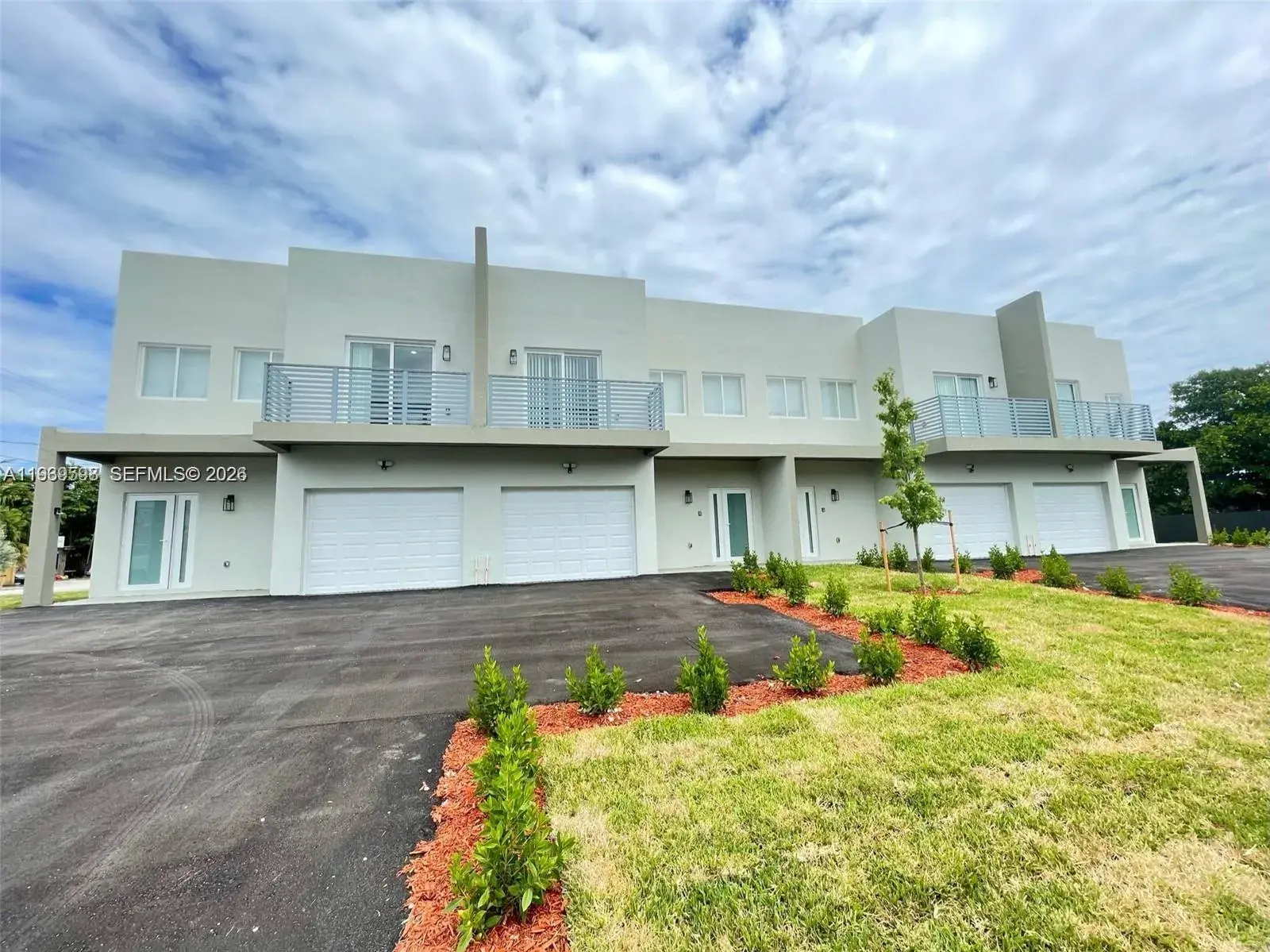 116 NW 10th St # A, Hallandale Beach FL 33009