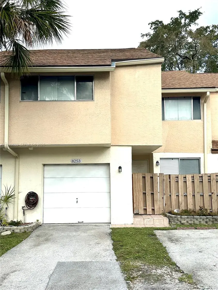 4 bedroom 2 bath Residential for sale at 8253 NW 8th Pl # 2, Plantation FL 33324