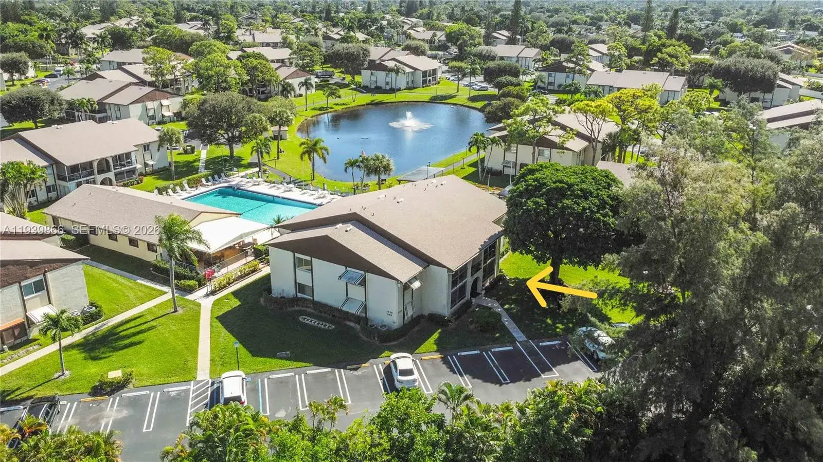 2 bedroom 1 bath Residential for sale at 3528 La Mar Ct # 1, Green Acres FL 33463