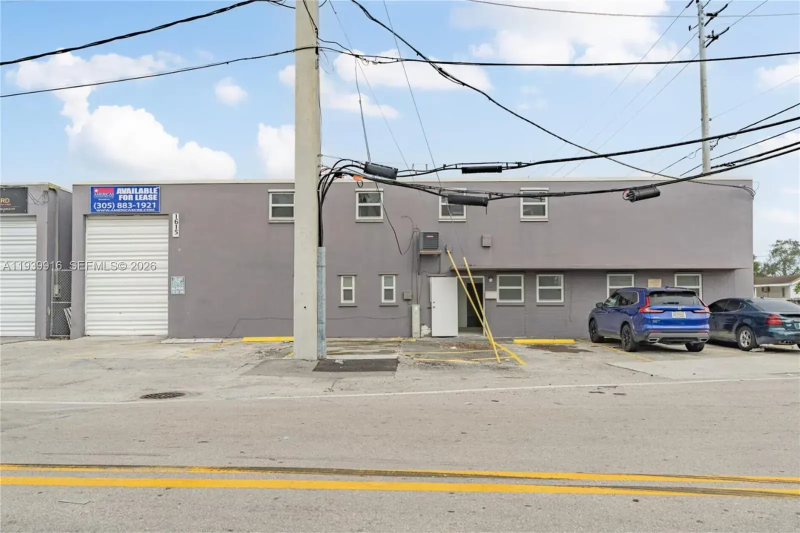 Commercial Sale for sale at 1615 W 31st Pl # 1615, Hialeah FL 33012