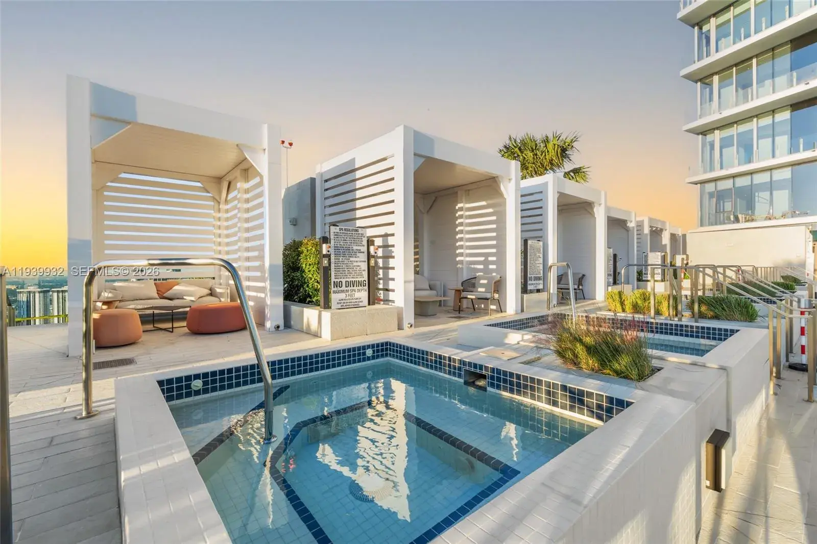300 Biscayne Blvd Way # 4207, Miami FL 33131