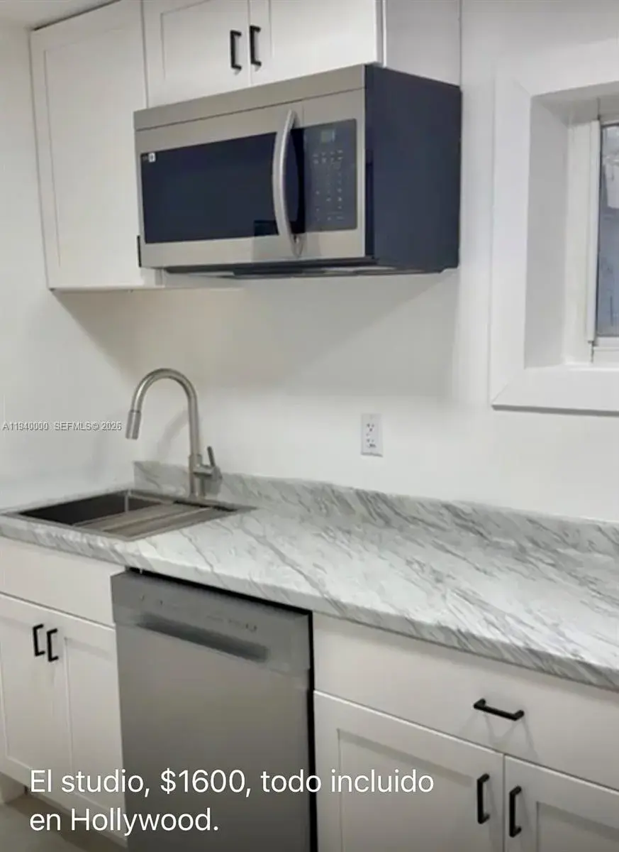 1 bath Residential Lease for rent at 651 N 73rd Ave, Hollywood FL 33024