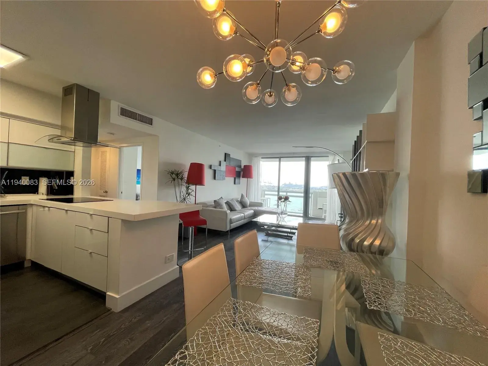 1 bedroom 1 bath Residential for sale at 1500 Bay Rd # 1118S, Miami Beach FL 33139