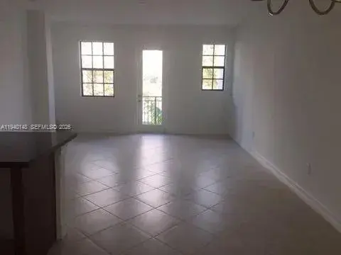 11332 SW 15th St, Pembroke Pines FL 33025