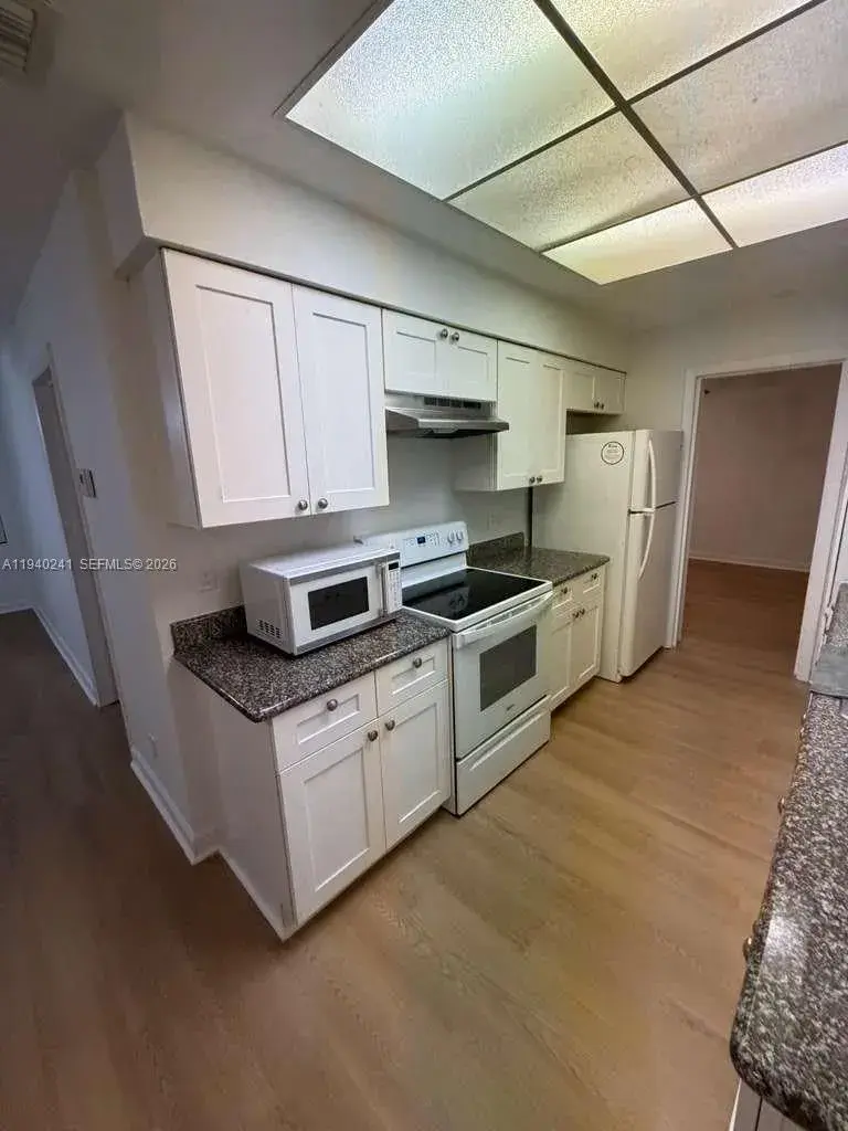 2 bedroom 2 bath Residential Lease for rent at 1221 NW 5th Ave, Fort Lauderdale FL 33311