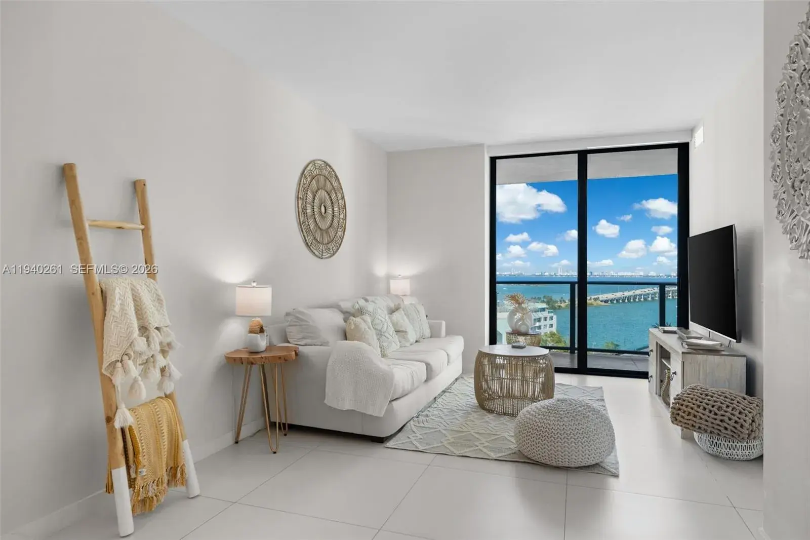 1 bedroom 1 bath Residential Lease for rent at 501 NE 31st St # 1503, Miami FL 33137